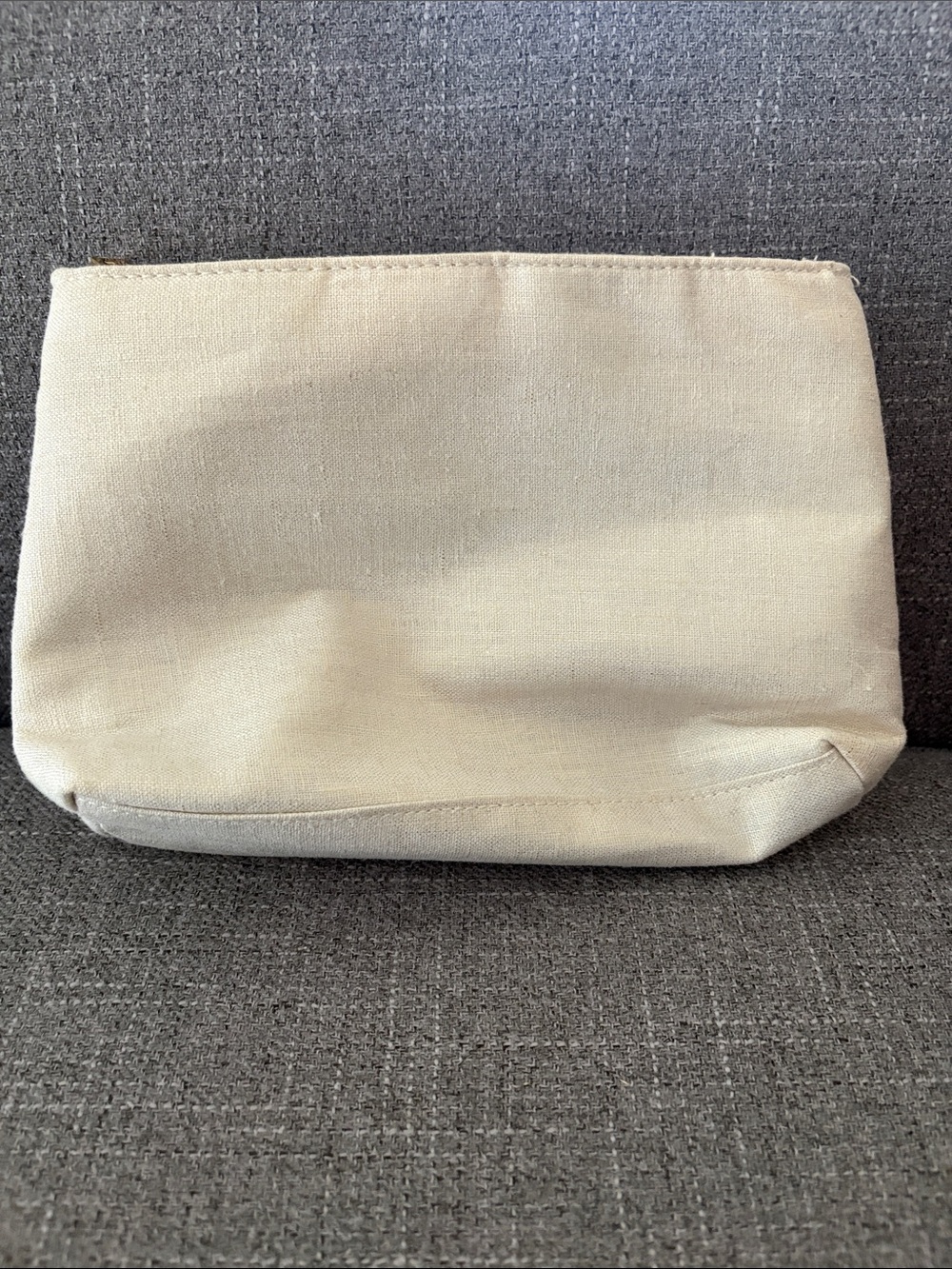 ✨ YSL Beauty Cosmetic Pouch ✨ - Picture 7 of 9